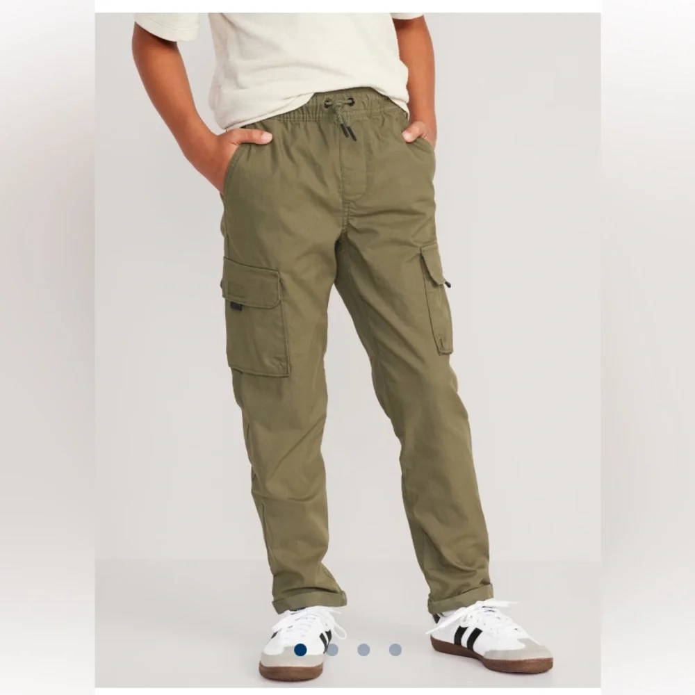 NWOT! Old Navy Built-in Flex Tapered Tech Pants for Boys.